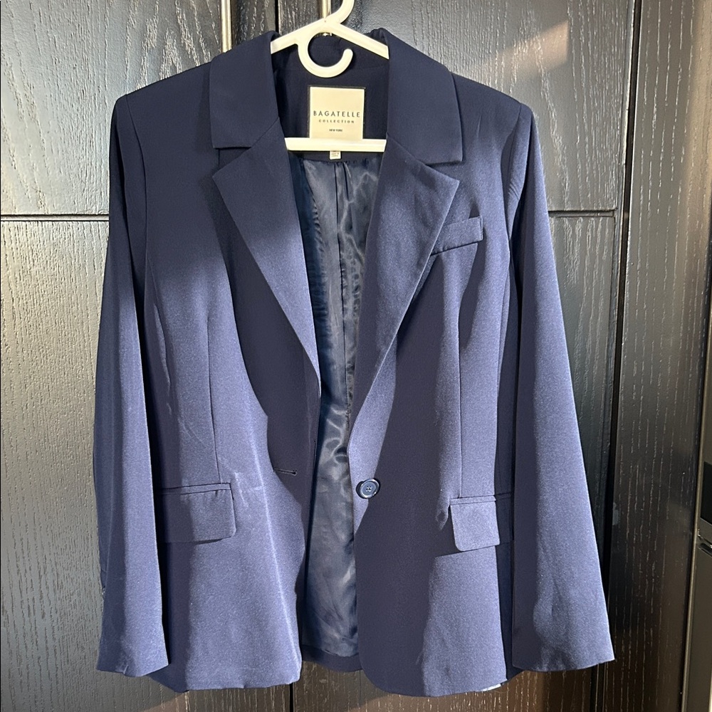Bagatelle Women's Navy Blazer- Size Medium